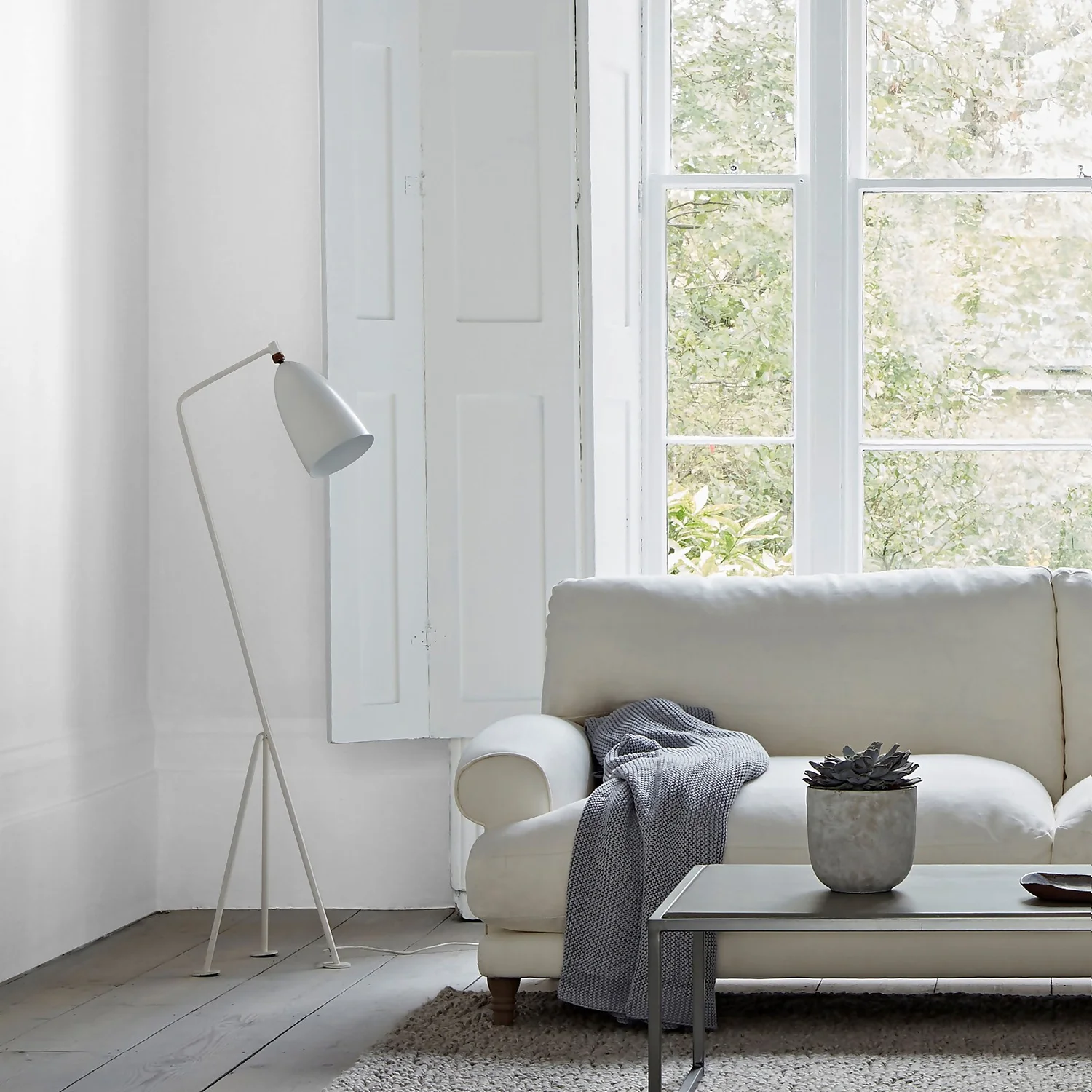 Crown Walls & Ceilings Silk Emulsion Paint Pure Brilliant White - 10L Crown Walls & Ceilings Silk Emulsion Paint Pure Brilliant White - 10L -Sandtex Shop 12809208 1645001928112190