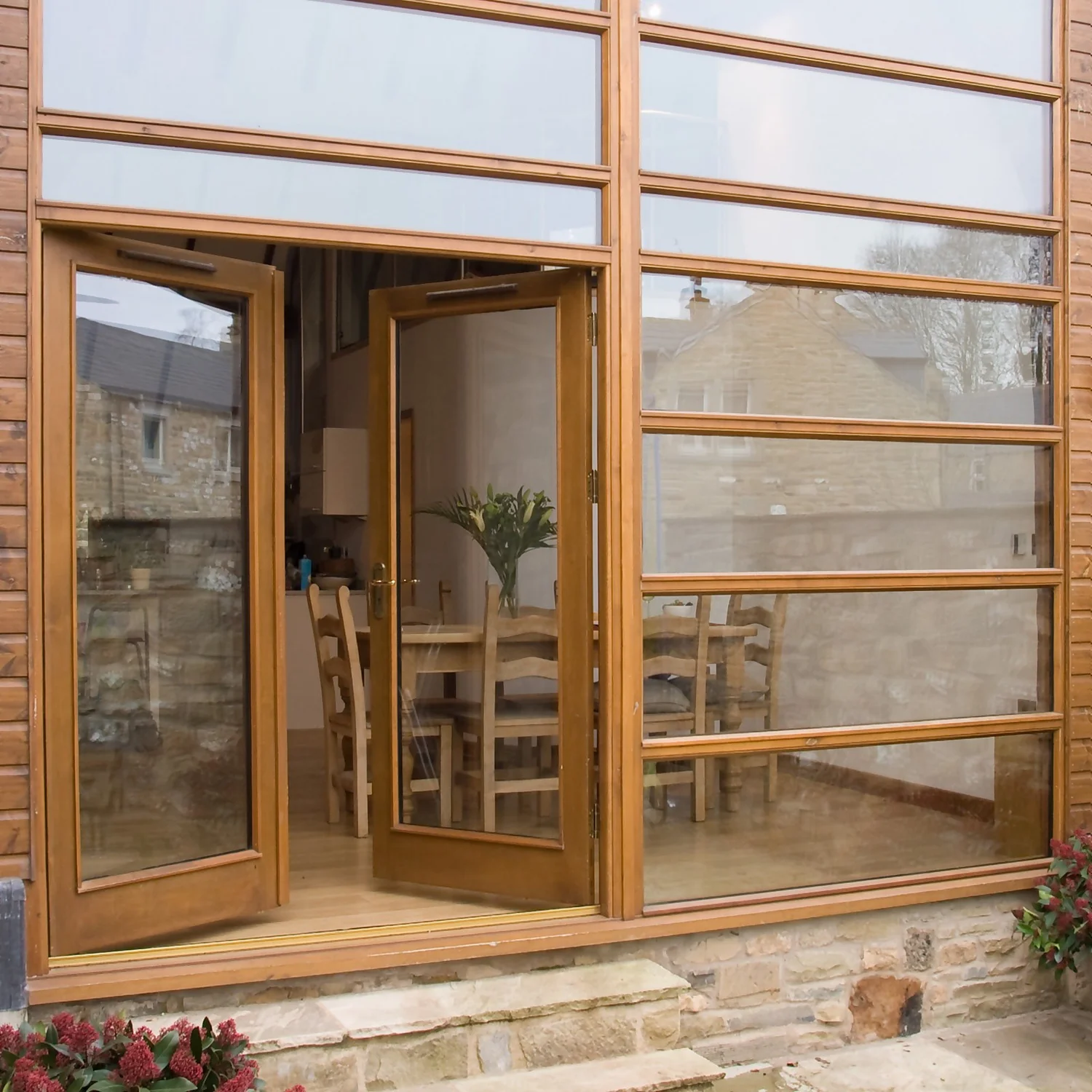 Sadolin Extra Durable ClearCoat Satin Wood Treatment Clear - 2.5L Sadolin Extra Durable ClearCoat Satin Wood Treatment Clear - 2.5L -Sandtex Shop 12839231 1974951406544408