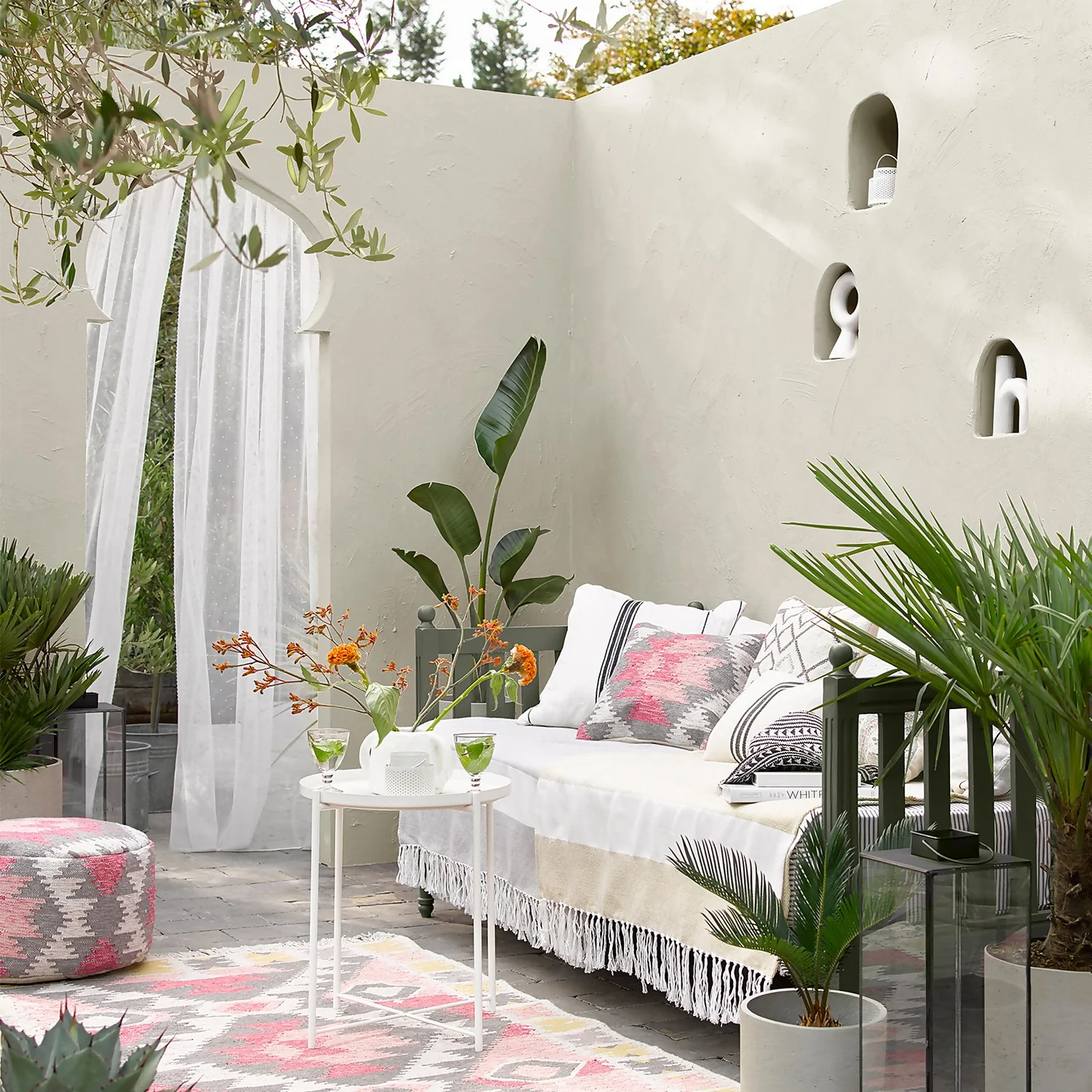 Sandtex® Ultra Smooth Masonry Paint Chalk Hill - 10L Sandtex® Ultra Smooth Masonry Paint Chalk Hill - 10L -Sandtex Shop 12841188 1084872086089938