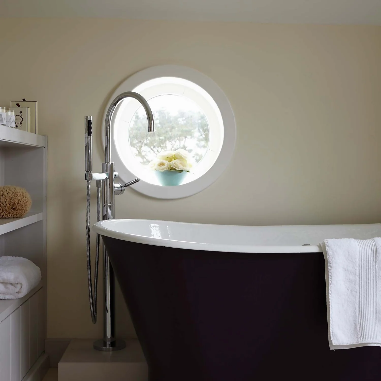 Farrow & Ball Estate Eggshell White Tie - 750ml Farrow & Ball Estate Eggshell White Tie - 750ml -Sandtex Shop 12844413 2094952922469374