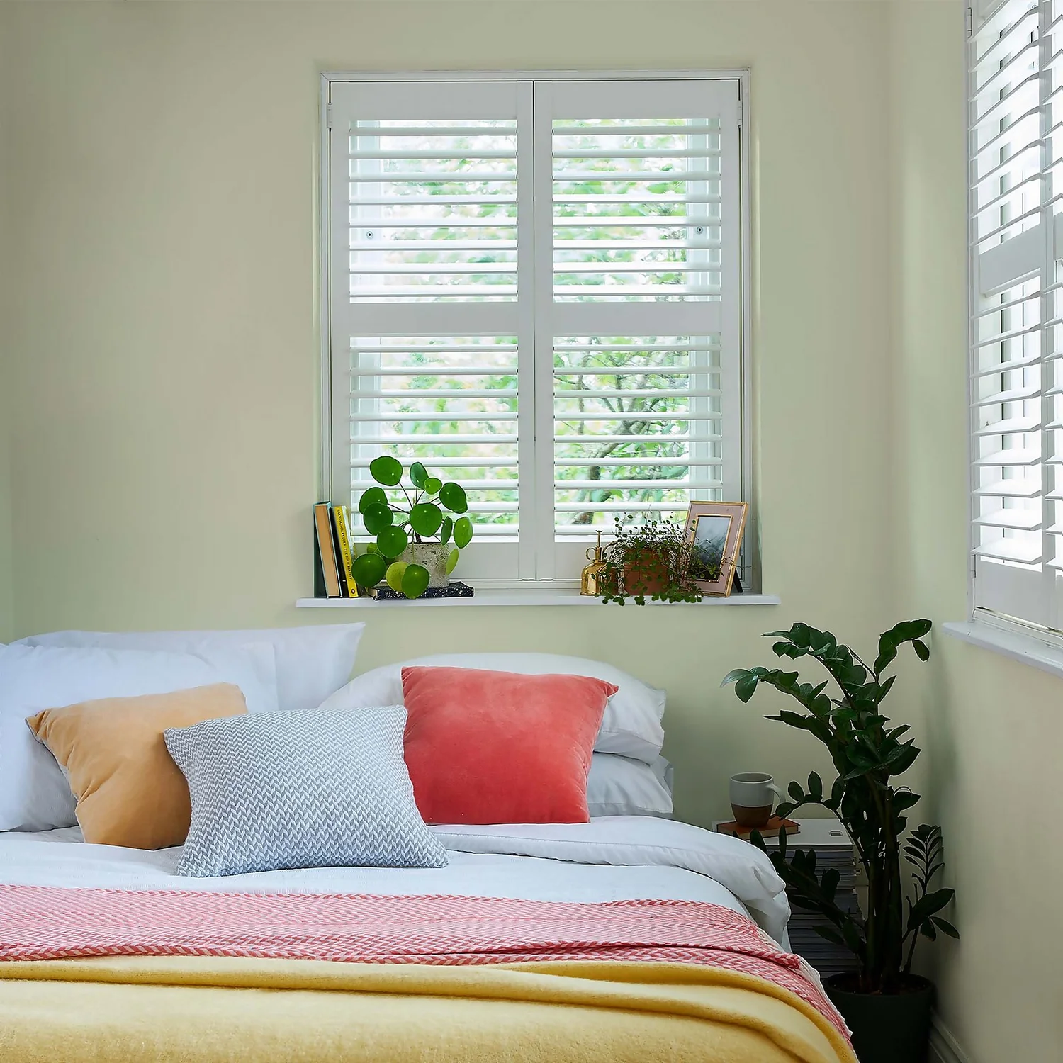 Laura Ashley Matt Emulsion Paint Pale Hedgerow Tester 100ml Laura Ashley Matt Emulsion Paint Pale Hedgerow Tester 100ml -Sandtex Shop 13134902 1434939290496308